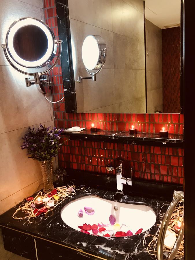 Rosalina Hotel ヤンブー エクステリア 写真