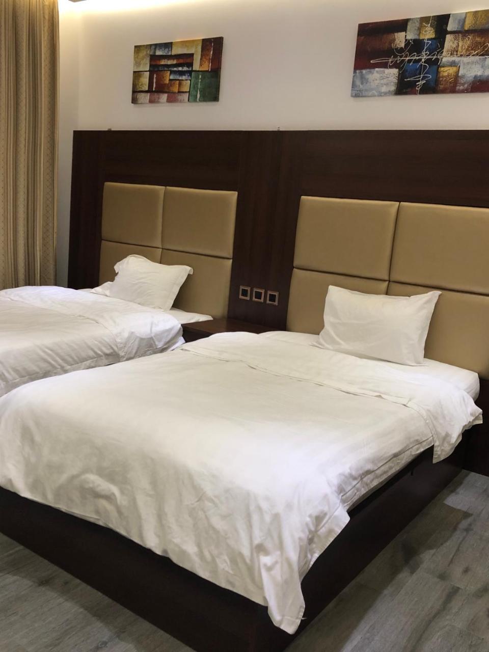 Rosalina Hotel ヤンブー エクステリア 写真